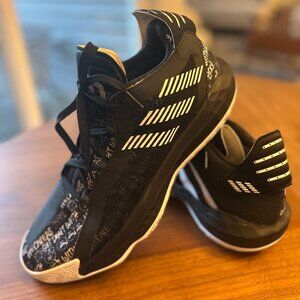 Men's Adidas Dame 6 10.5 Black White - Like New Used Condition